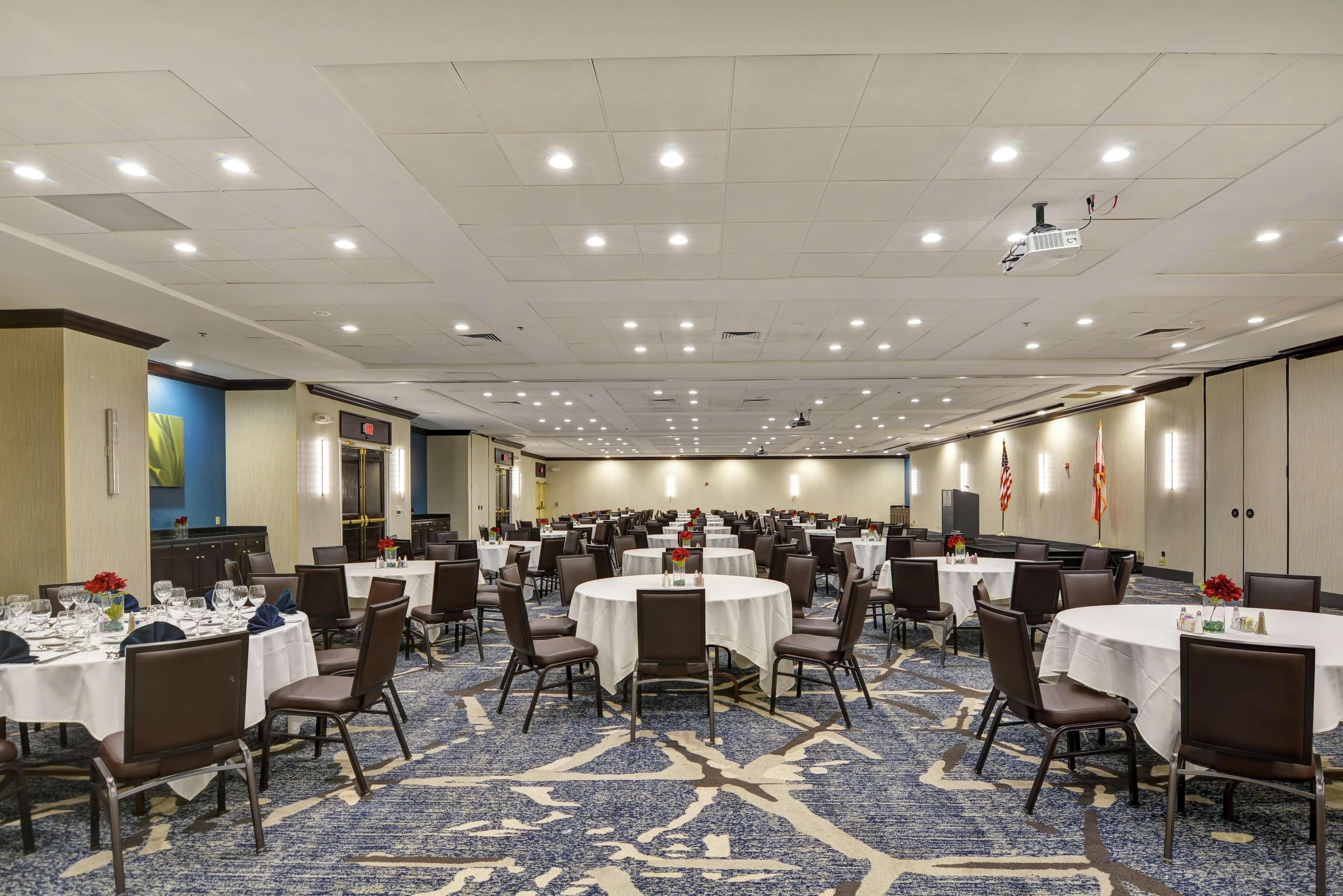 Embassy Suites By Hilton Orlando Downtown Экстерьер фото